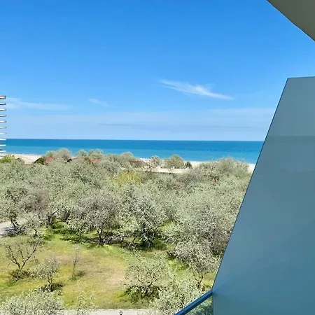 Golden Vibes In Bel Air Apartment Mamaia Exterior foto